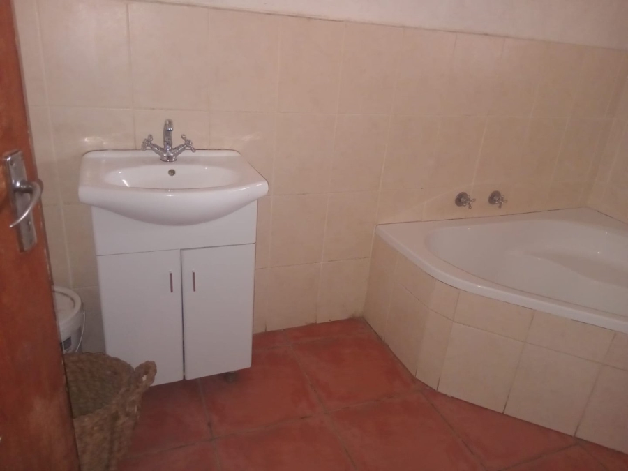 2 Bedroom Property for Sale in Riviersonderend Western Cape